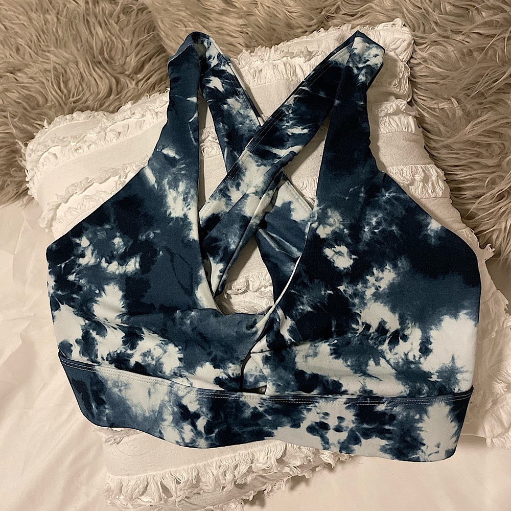 FABLETICS oasis twist front SPORTS BRA